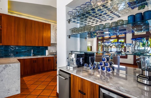 Conchas Chinas House | Luxury 5-7BR Villa, Full Staff, Saltwater Pool!