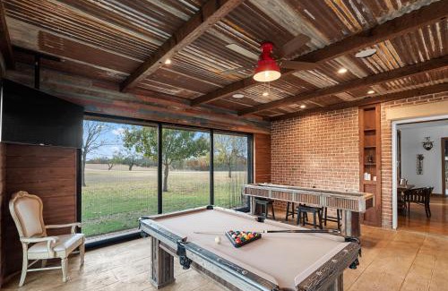Sanger Villa | Luxury 5 Acre Private Estate on Lake Ray Roberts