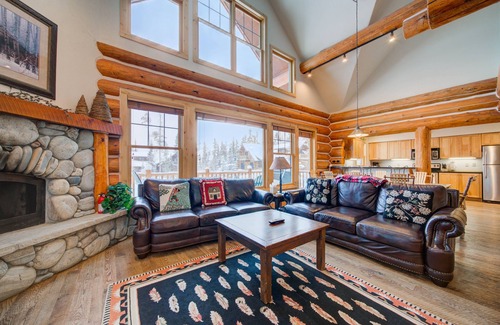 Powder Ridge Cabin | Luxury 5 Bdr/4 Bath Ski in/Ski Out Big Sky Cabin with Hot Tub