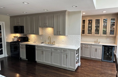 Melville House | Luxury 5-Bdrm Retreat