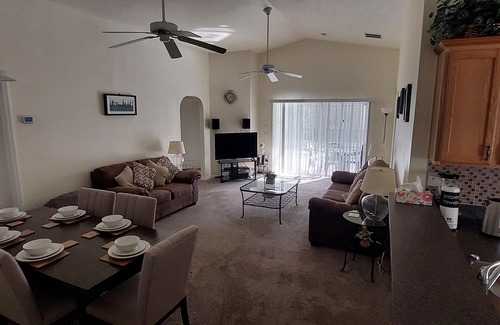 Sandy Ridge Villa | Luxury 5 Bed 3 Bath Villa, South Facing Pool & Spa, Games Room, Quiet Location