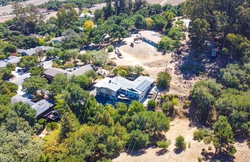 San Luis Obispo House | Luxury 5-bed/4-bath in foothills w/stunning mountain views, close to campus