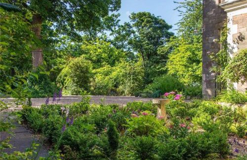 Prestonpans Villa | Luxury 5-bed Villa - Winfields House