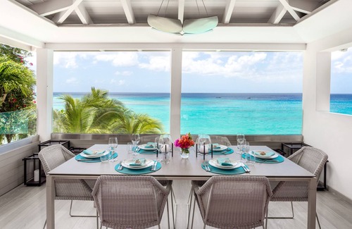Lazaretto Villa | Luxury 5 bedroom Beachfront villa