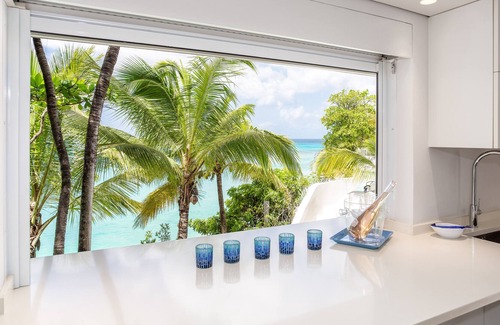 Lazaretto Villa | Luxury 5 bedroom Beachfront villa