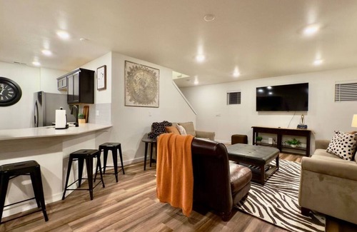 Lacey House | Luxury 5 Bedroom Escape in Lacey