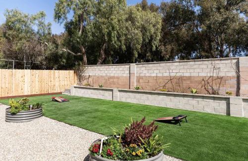 La Jolla Heights House | Luxury 5-Bedroom Family Home in La Jolla minutes to the Ocean Sleeps 14
