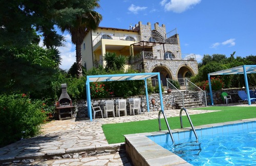 Avia Villa | Luxury 5 Bedroom Villa ,private pool ,Air-conditioning. Spectacular Sea Views.