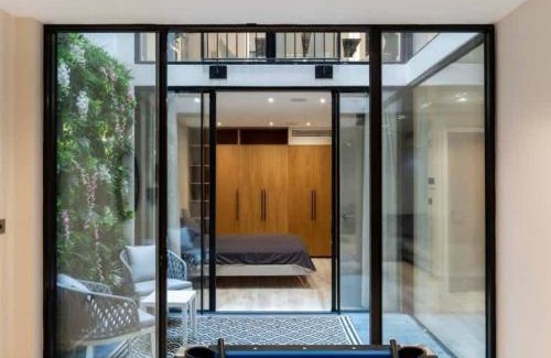 Notting Hill Apartment | Luxury 5 Bedroom Home