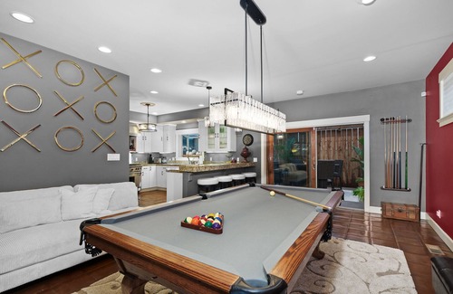 Crockett House | LUXURY 5 BEDROOM HOME WITH VIEWS OF THE BAY - SLEEPS 13