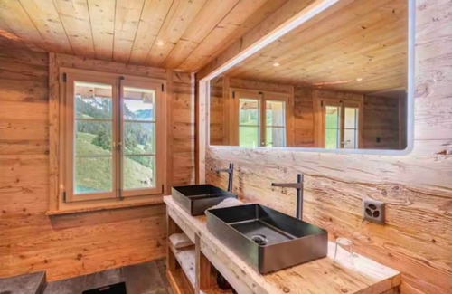Saanen Ski Chalet | Luxury 5 Bedroom Panoramic Chalet - Near Gstaad