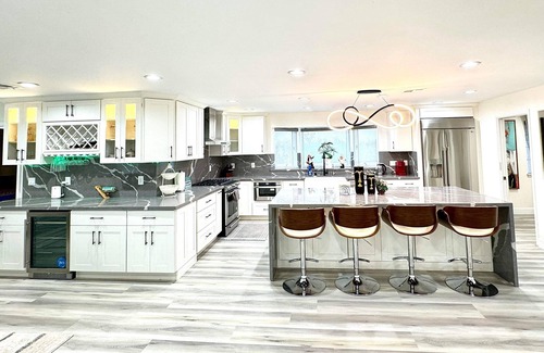 West Covina Villa | Luxury 5-bedroom villa in wonderful West Covina