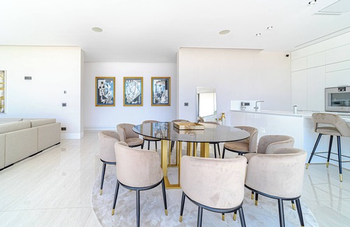 Nueva Andalucia Villa | Luxury 5-bedroom villa in pleasant Marbella with pool, AC, cinema room