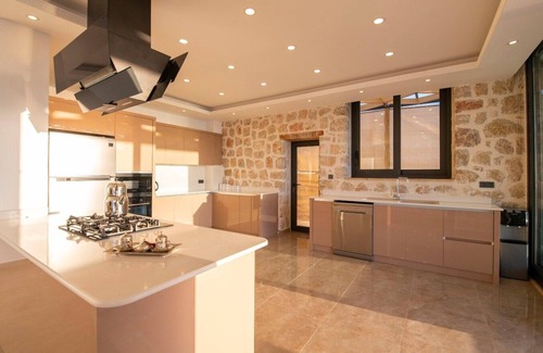 Kas Villa | Luxury 5 bedroom Villa Peaceful location with stunning sea views