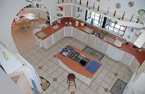 Bethel Villa | Luxury 5 Bedroom Villa, Large Pool and Heated Jacuzzi, Free Wireless Internet
