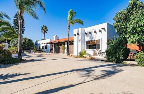 Fallbrook Villa | Luxury 5 bedroom Wine Retreat Fallbrook Villa sleeps 12