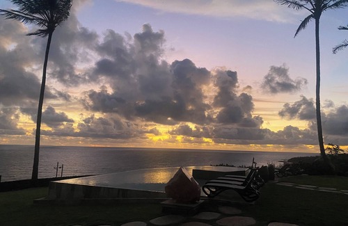 Kilauea House | Luxury 5 BR Estate over Beach w/Huge Views, Pool, Hot Tub - TVNC#4201