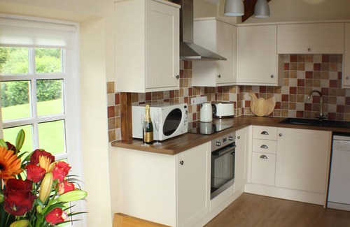 Crediton Cottage | Luxury 5* cottage and plenty of fun for all.