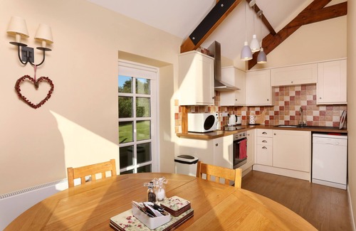 Crediton Cottage | Luxury 5* cottage and plenty of fun for all.