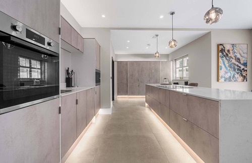 Didsbury House | Luxury 5 Star Didsbury Home by City SuperHost