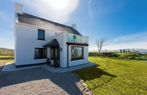 Waterville House | Luxury 5 Star House overlooking Lough currane and Hogs head golf course
