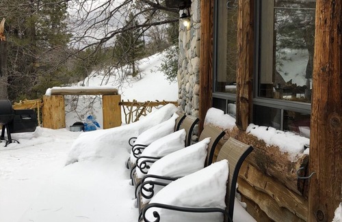 Wrightwood Villa | Luxury 5 Star Private Resort