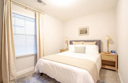 Southaven House | Luxury 5-Star Retreat - Family & Pet Friendly