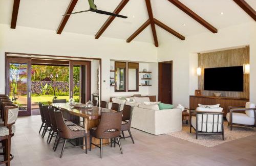 Poipu House | Luxury 5BR Vacation Home w Pool