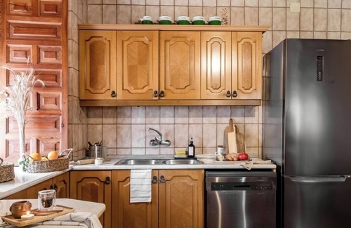 Carabana Villa | Luxury 5BR Villa - Pool, WineCellar, Gardens & BBQ