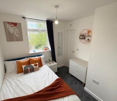 Sheffield House | Luxury 6 bed Home in Sheffield