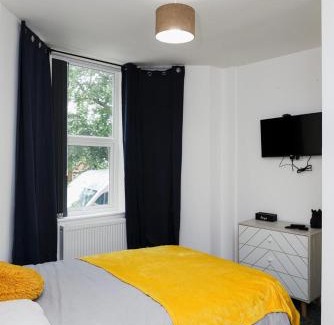 Sheffield House | Luxury 6 bed Home in Sheffield