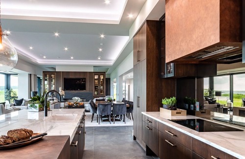 Ardmore House | Luxury 6 bedroom home with indoor pool right on the beach