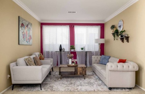 Menifee House | Luxury 6-Bedroom Oasis w 3-Car Garage, Spacious Yard close to Everything