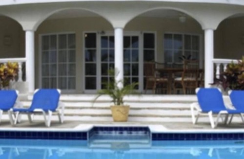 Residencial El Doral Villa | Luxury 6 Bedroom Villa in the Carribbean