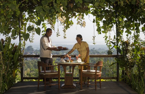 Bukit Villa | Luxury 6 Bedroom Villa with Spectacular View