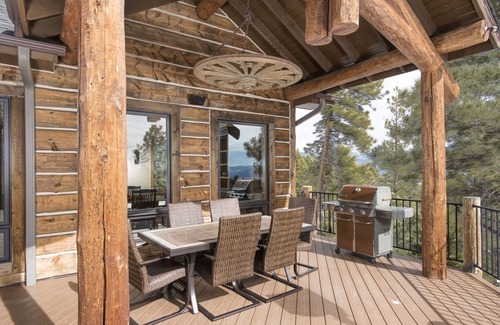 Buena Vista House | Luxury 6500 sq ft Mountain Lodge w/stunning views, gourmet kitchen and theater