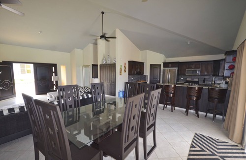 Sosua Villa | Luxury 6BD villa with ocean views, gigantic pool and jacuzzi