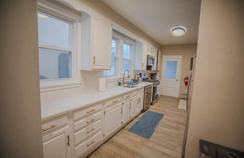 Atlantic City House | Luxury 6BR Beach Home, Sleeps 16 – 1.5 Blks to Beach