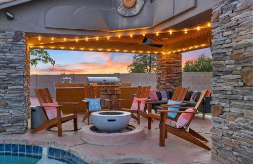 Mesa House | Luxury 6BR Retreat - Pool BBQ Theater and Games