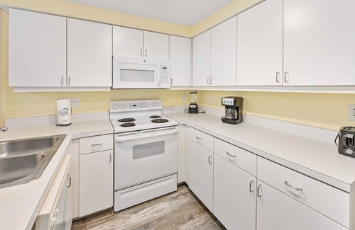 Brush - Stewarts Condo | Luxury 6th Floor 2 BR Condo Direct Oceanfront Wyndham Ocean Walk Resort Daytona Beach | 601