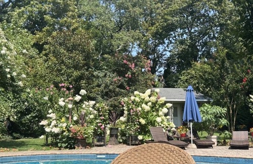 Malverne House | Luxury 7100 Sqft Home close to Manhattan, Renowned Hamptons and Beaches