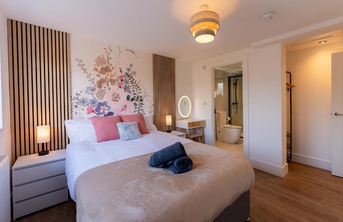 Manchester House | Luxury 8 Bed Home Manchester