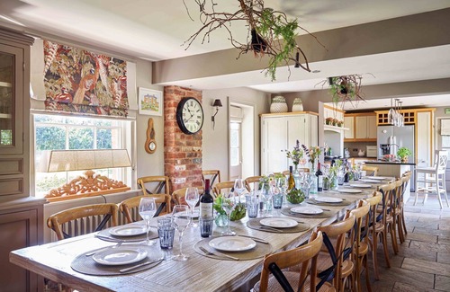 Horseman's Green House | Luxury 8 bedroom manor sleeping 23 guests