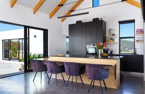 Noordhoek House | LUXURY 8 PAX SEA VIEW VILLA, NORTH CORNER, CAPE TOWN