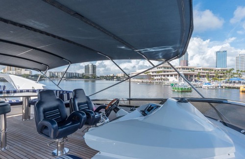Harbour Island Boat Rental | Luxury 82' Sunseeker Yacht on Harbour Island