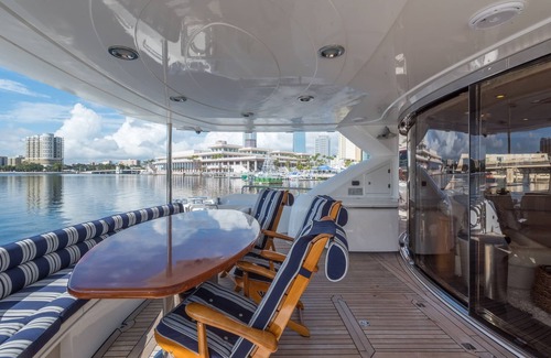 Harbour Island Boat Rental | Luxury 82' Sunseeker Yacht on Harbour Island