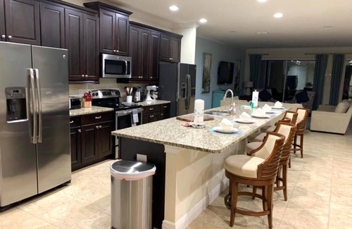 West Kissimmee House | Luxury 9-Bedroom Villa with Pool Near Disney