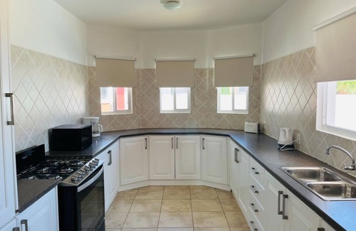 Grote Berg Villa | LUXURY 9 PERSON VILLA WITH PRIVATE POOL VERY CENTRALLY LOCATED ON DUSHI CURAÇAO
