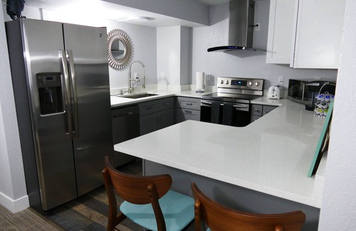 Green Valley Ranch House | Luxury 900sf 2 Bedroom, full kitchen, Private Entry at Denver International
