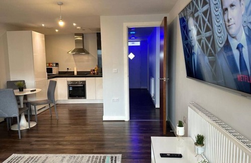 Bordesley Apartment | Luxury 9ine Beautiful Bull Ring Apartment, Parking